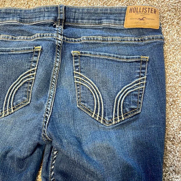 Hollister Jeans - Picture 9 of 14